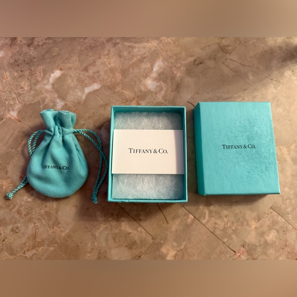 Tiffany & Co. Silver Beaded Bracelet with Heart Charm - Picture 6 of 8